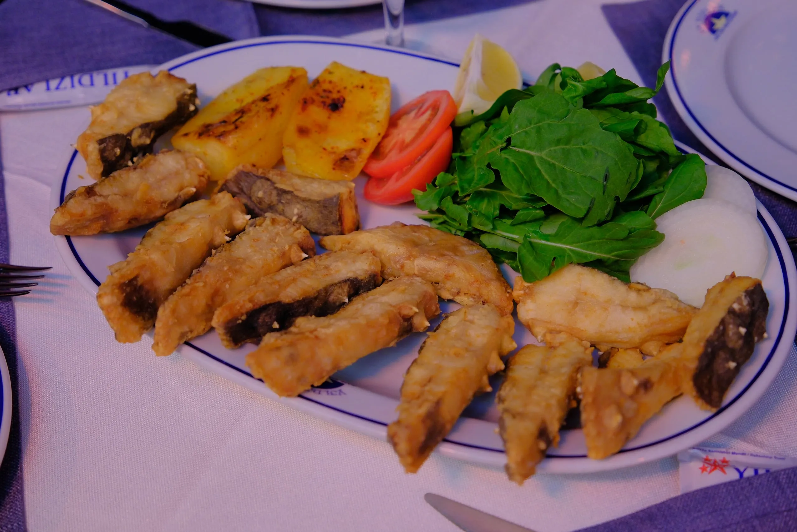 A plate of fish kokoreç